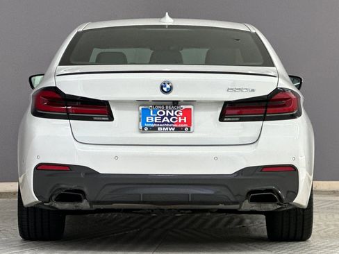 Used 2023 BMW 530e w/ M Sport Package image 9
