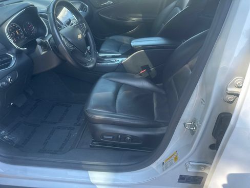 Used 2024 Chevrolet Malibu LT FWD image 8
