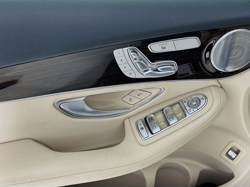 Certified 2019 Mercedes-Benz GLC 300 4MATIC image 18