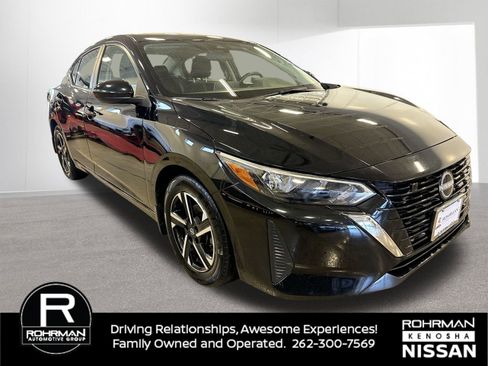 Used 2024 Nissan Sentra SV image 3