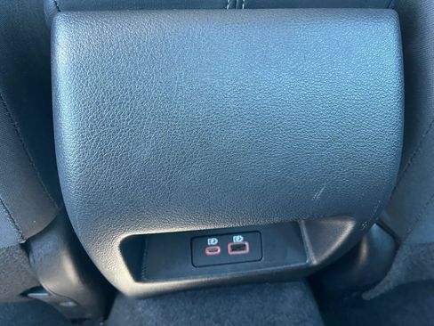 Used 2025 Nissan Altima 2.5 SV FWD image 19