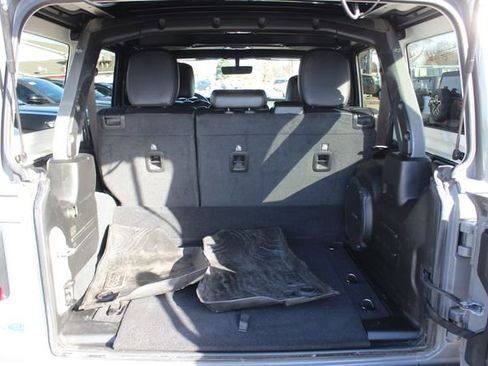 Used 2022 Jeep Wrangler Unlimited Sahara 4xe w/ Cold Weather Group image 27