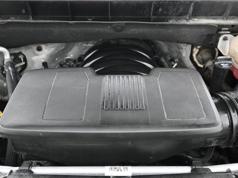 Used 2021 Chevrolet Silverado 1500 RST w/ Max Trailering Package AWD/4WD image 38