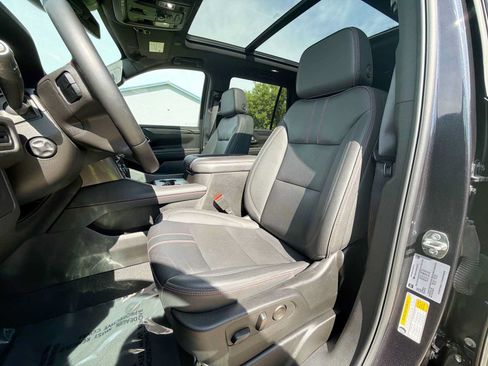 Used 2024 Chevrolet Tahoe RST w/ Luxury Package AWD/4WD image 13