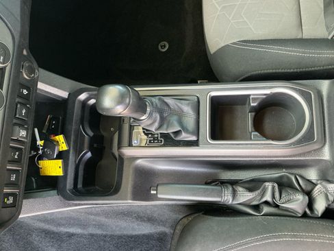 Used 2023 Toyota Tacoma TRD Sport w/ Advanced Technology Package image 15