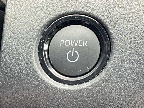 Used 2025 Toyota Camry SE w/ Convenience Package FWD image 27