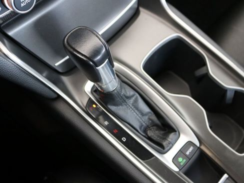 Used 2018 Honda Accord Sport image 48