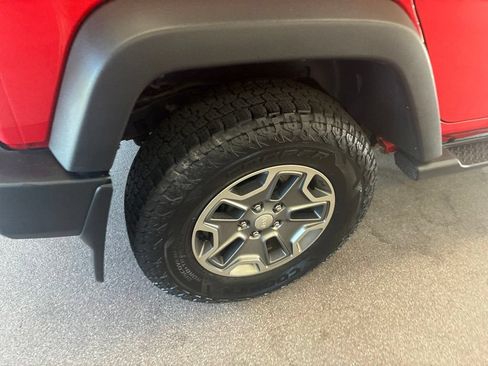 Used 2017 Jeep Wrangler Unlimited Rubicon w/ Cold Weather Group AWD/4WD image 30
