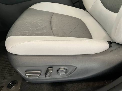 New 2025 Toyota RAV4 XLE w/ Convenience Package image 12