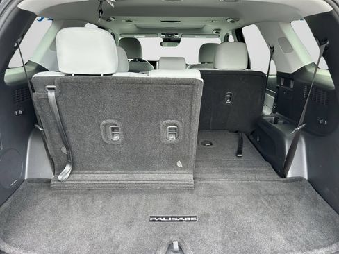 Used 2024 Hyundai Palisade SEL FWD image 15