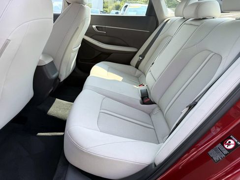 Certified 2023 Hyundai Sonata SEL FWD image 11