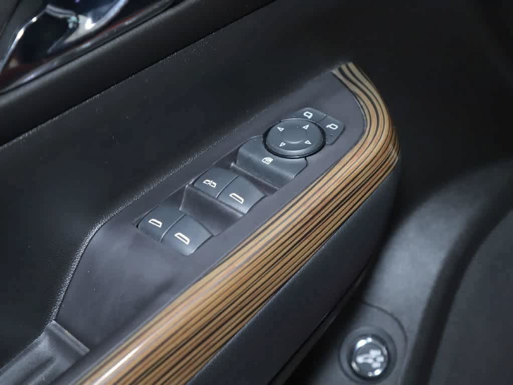 Used 2020 GMC Acadia SLE w/ Driver Convenience Package FWD image 16