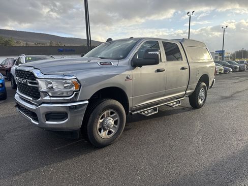 Used 2024 RAM 2500 Tradesman w/ Safety Group image 7