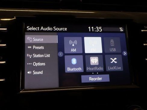 Used 2018 Toyota Camry SE image 23