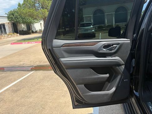 Used 2021 Chevrolet Tahoe High Country RWD image 19