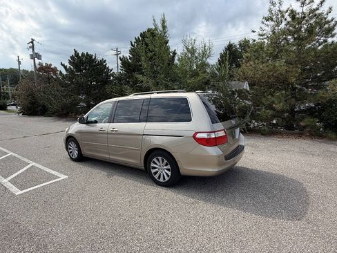 Used 2007 Honda Odyssey Touring image 2