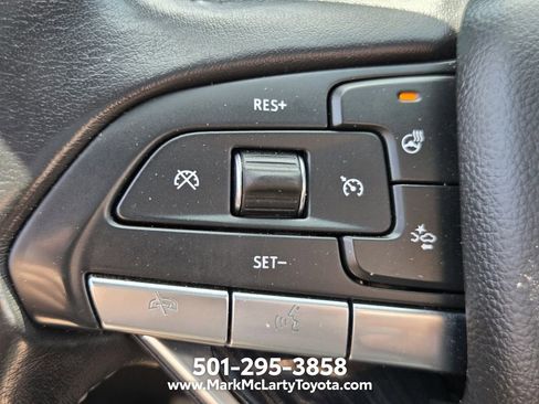 Used 2022 Cadillac XT6 Premium Luxury FWD image 26