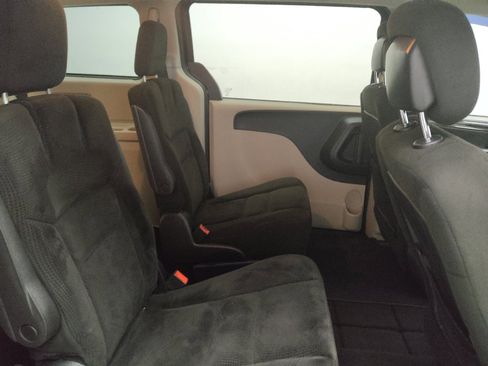Used 2016 Dodge Grand Caravan SE w/ Quick Order Package 29E SE image 19
