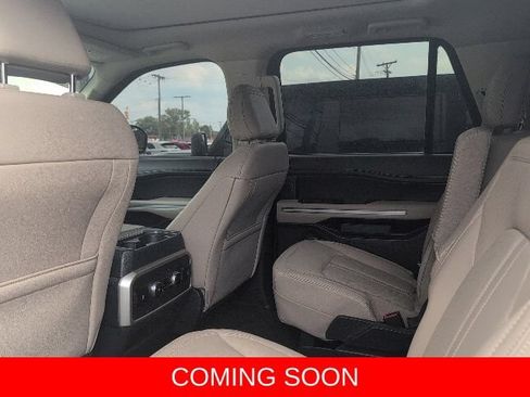 Used 2024 Ford Expedition Limited AWD/4WD image 5