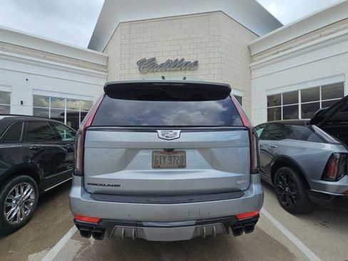 Certified 2024 Cadillac Escalade V w/ LPO, ONYX Package AWD/4WD image 9