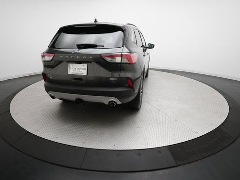 Used 2020 Ford Escape SEL image 13