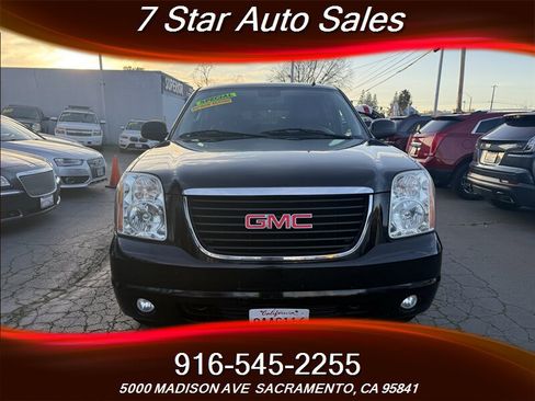Used 2014 GMC Yukon XL SLT image 2