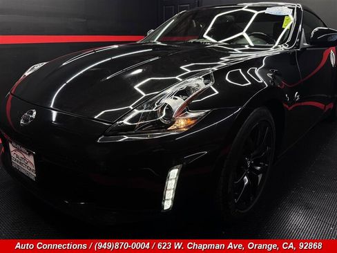 Used 2020 Nissan 370Z Coupe RWD image 22