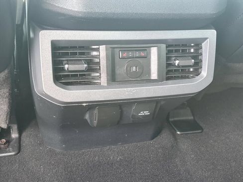 Used 2024 Ford F250 Lariat w/ Lariat Ultimate Package AWD/4WD image 20