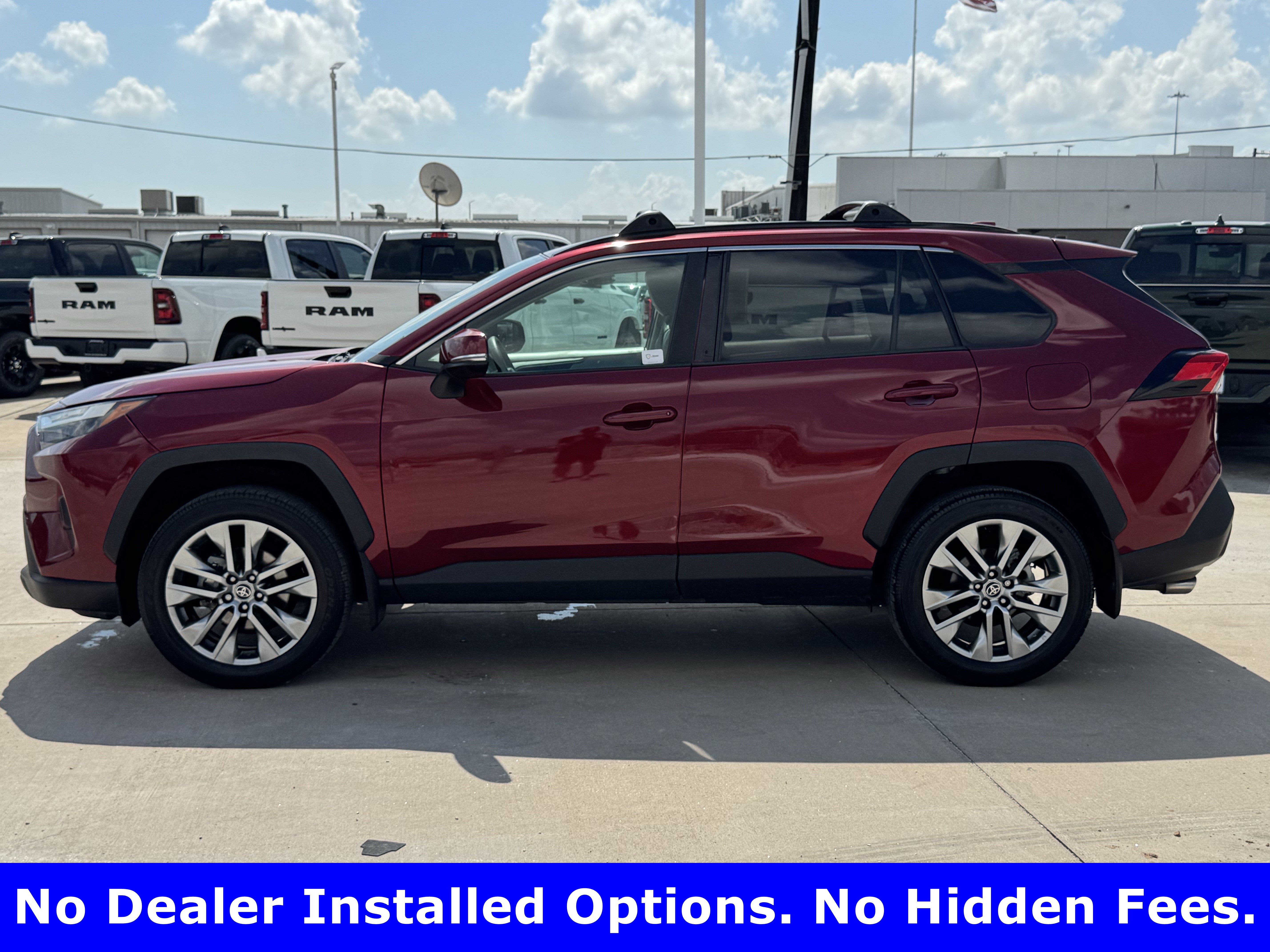 Used 2022 Toyota RAV4 XLE Premium AWD/4WD image 3