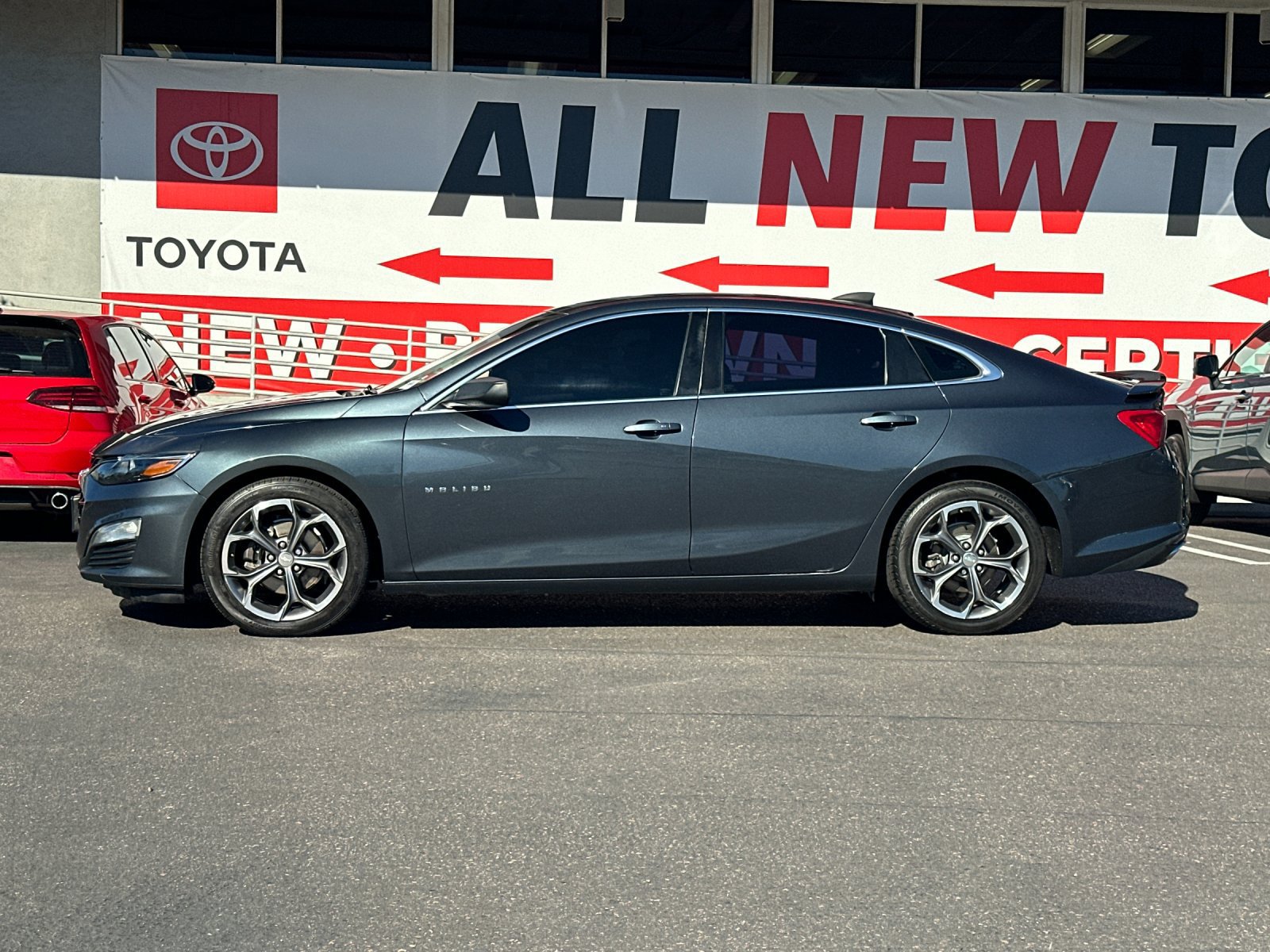 Used 2019 Chevrolet Malibu RS w/ LPO, Convenience Package 1 FWD image 2