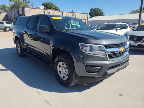 Used 2017 Chevrolet Colorado W/T w/ WT Convenience Package image 3