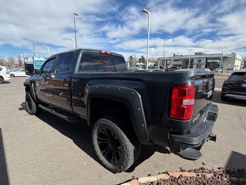 Used 2018 GMC Sierra 2500 SLT w/ Duramax Plus Package image 4