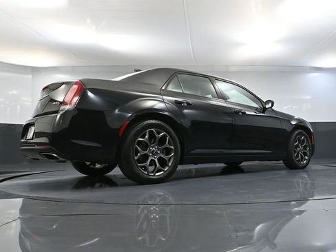 Used 2018 Chrysler 300 S image 50