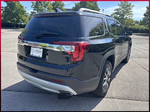 Used 2022 GMC Acadia SLE w/ Driver Convenience Package FWD image 7