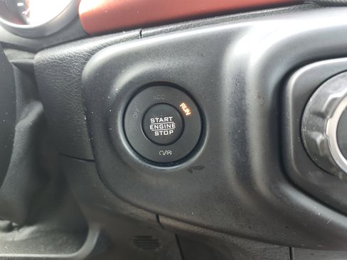 Used 2021 Jeep Wrangler Unlimited Rubicon AWD/4WD image 9