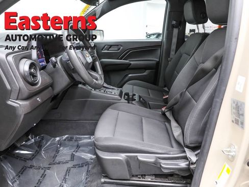 Used 2023 Chevrolet Colorado W/T image 14