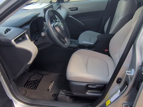 New 2026 Toyota Corolla Cross L image 9