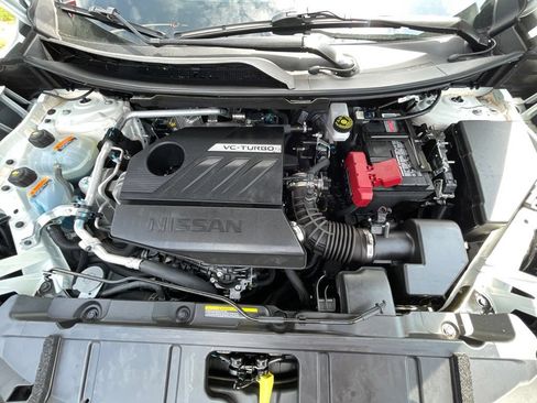 Used 2025 Nissan Rogue SV AWD/4WD image 30