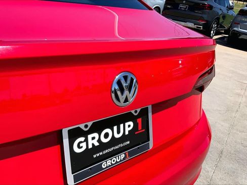 Used 2019 Volkswagen Jetta SE FWD image 29
