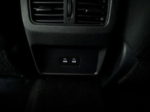 Used 2025 Nissan Rogue SV image 28