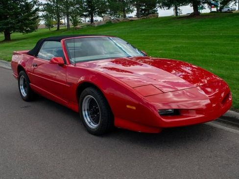 Used 1991 Pontiac Firebird Convertible image 8