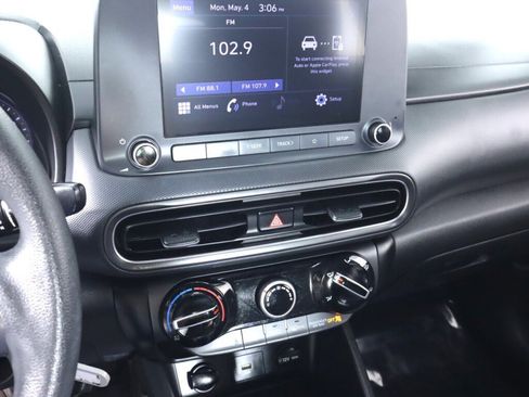 Used 2022 Hyundai Kona SE w/ Cargo Package AWD/4WD image 12