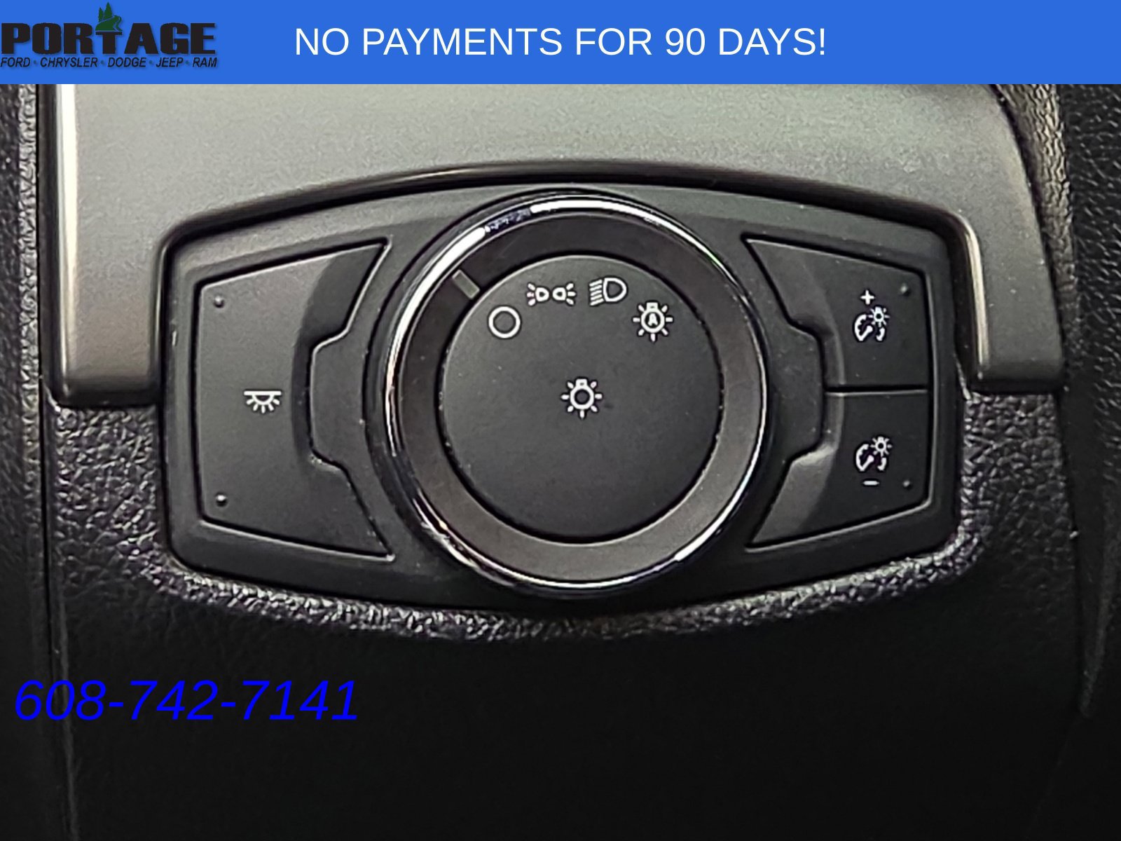 Used 2018 Ford Explorer XLT AWD/4WD image 20