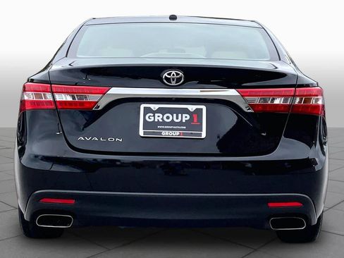 Used 2014 Toyota Avalon XLE Touring FWD image 5