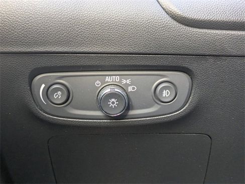 Used 2022 Buick Encore GX Select image 29