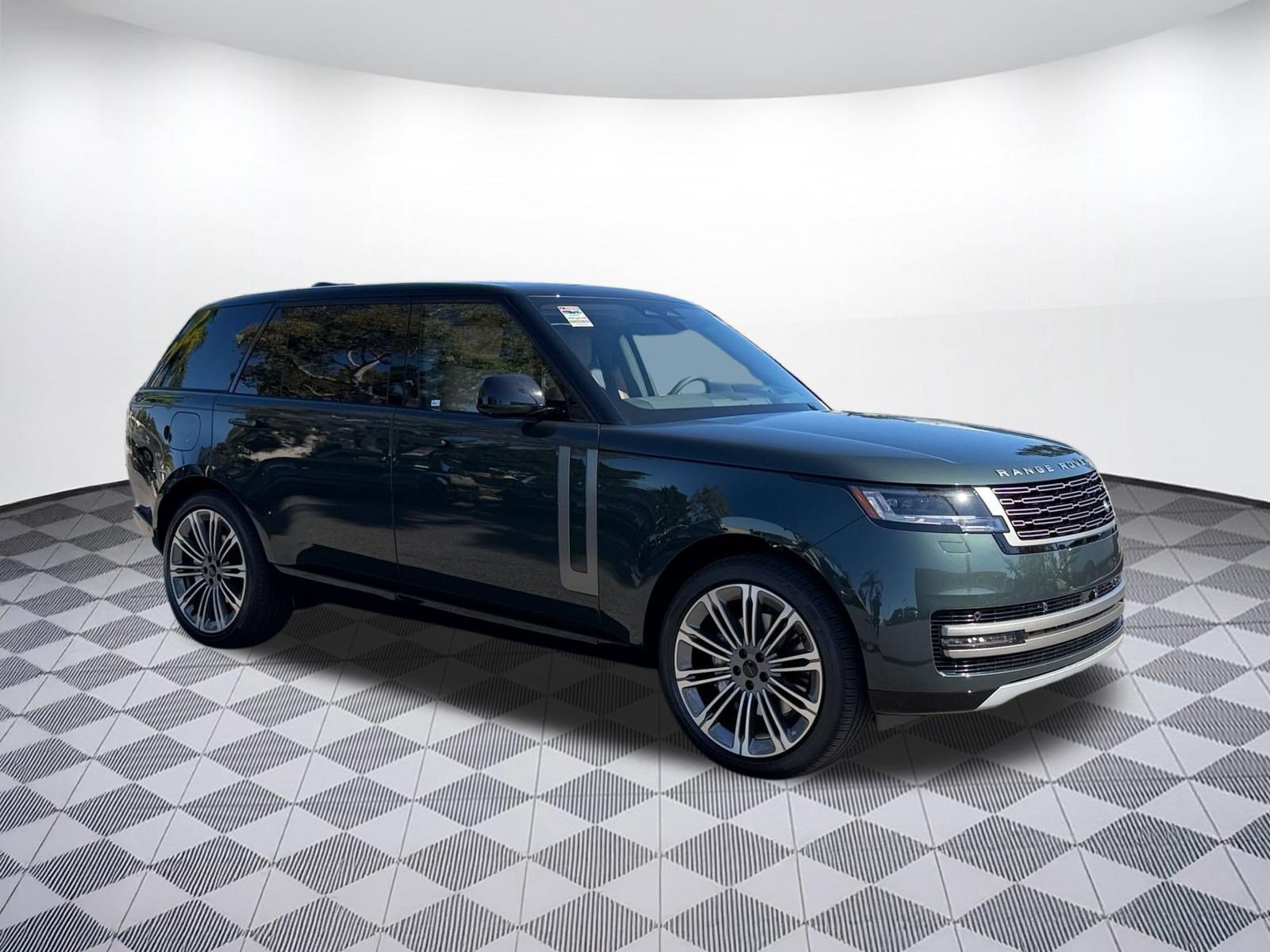 New 2026 Land Rover Range Rover Long Wheelbase SE AWD/4WD image 7