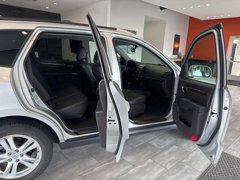 Used 2011 Hyundai Santa Fe Limited image 19