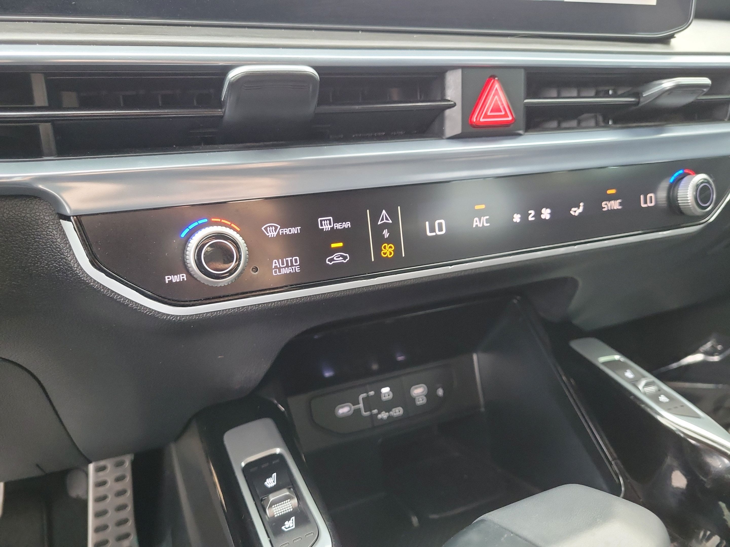 Certified 2024 Kia Sorento SX AWD/4WD image 19