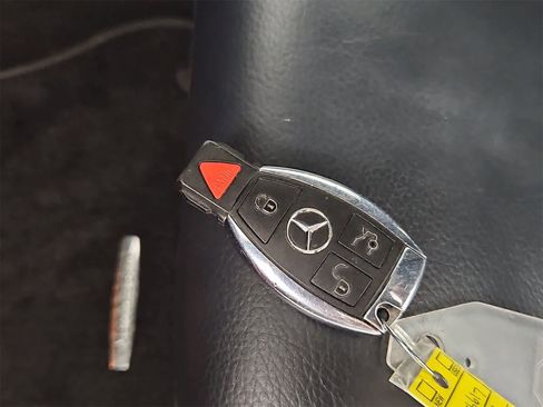 Used 2014 Mercedes-Benz E 350 Cabriolet image 36