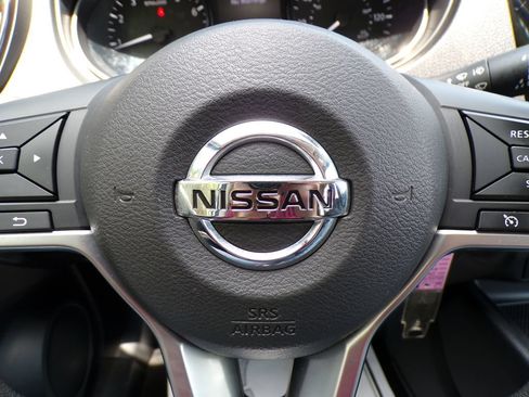 Used 2017 Nissan Rogue Sport S w/ S Appearance Package AWD/4WD image 31